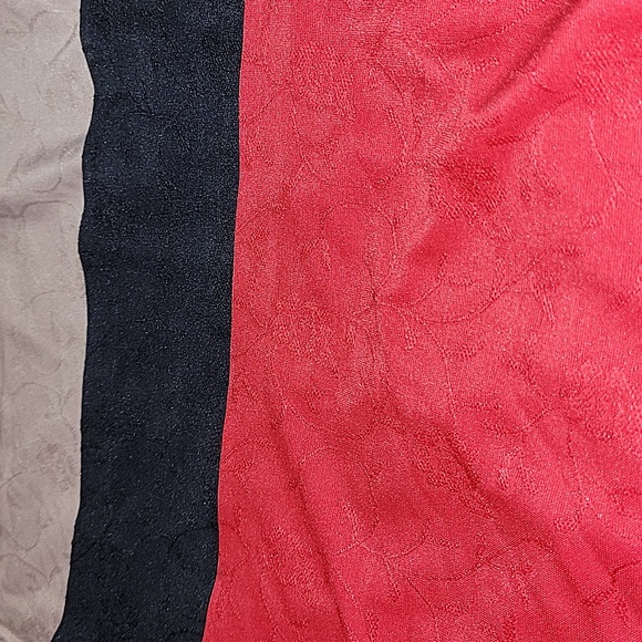 NWOT Women's Bundle of 3 panties Size XL - Picture 2 of 5